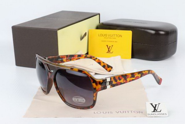 Iv Boutique Sunglasses 065